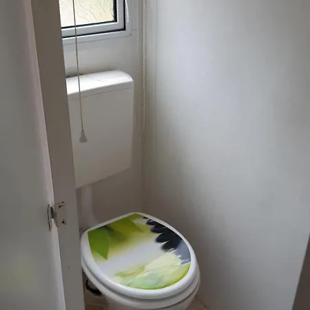 Tinyhaus Idyllisch Am Waldesrand كوتبوس